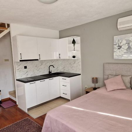 Apartments Ozrenka Тучепи Экстерьер фото