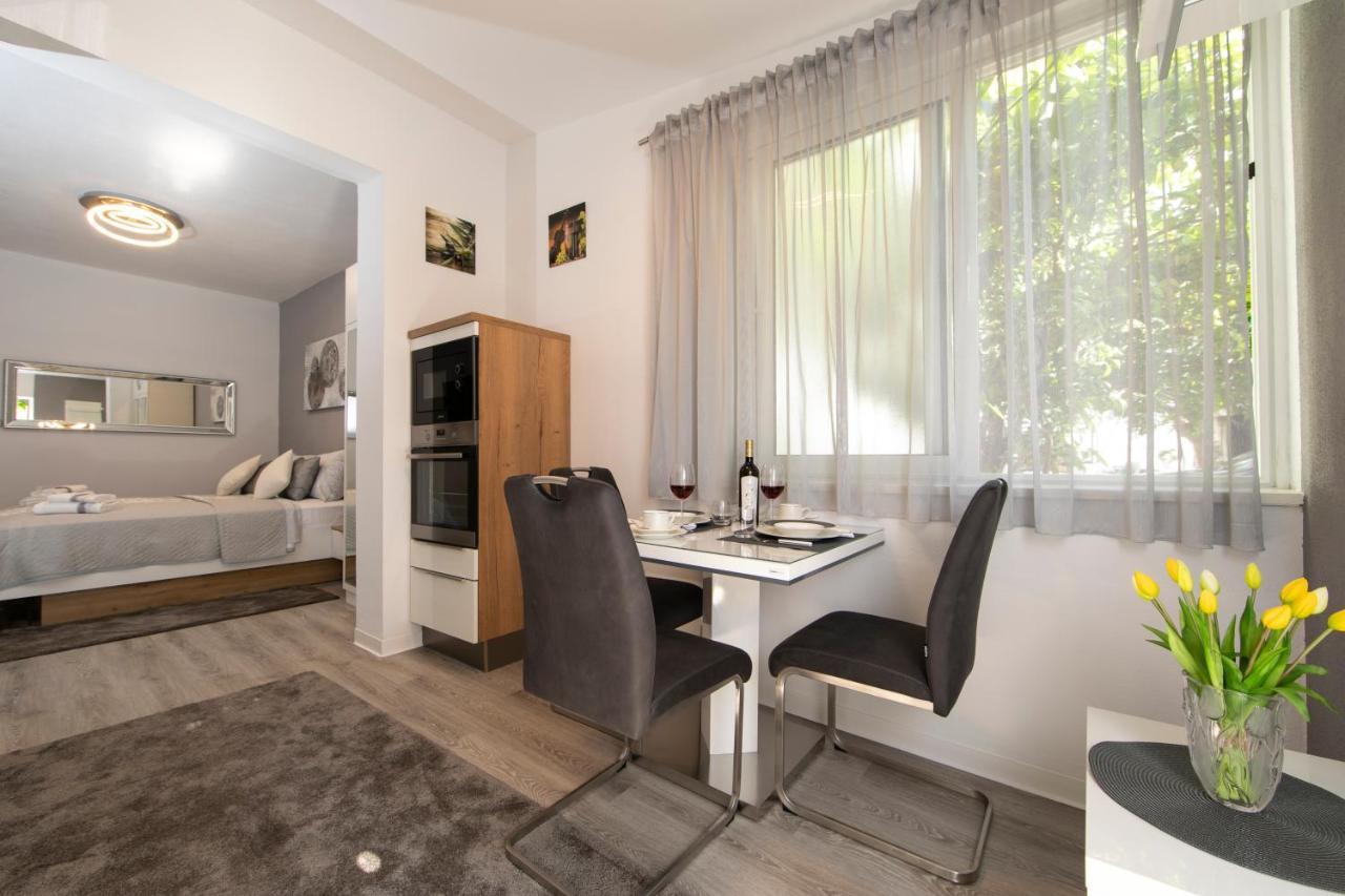 Apartments Ozrenka Тучепи Экстерьер фото