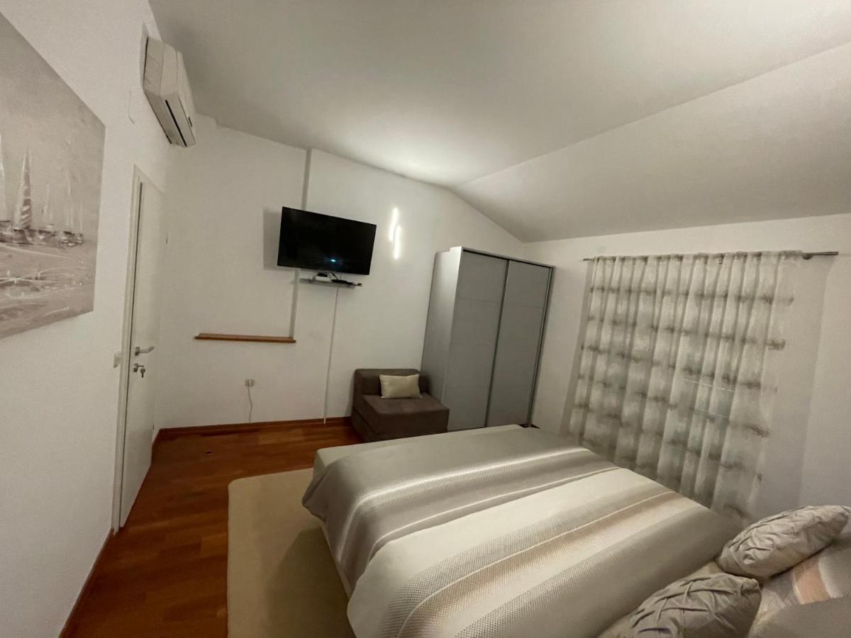 Apartments Ozrenka Тучепи Экстерьер фото